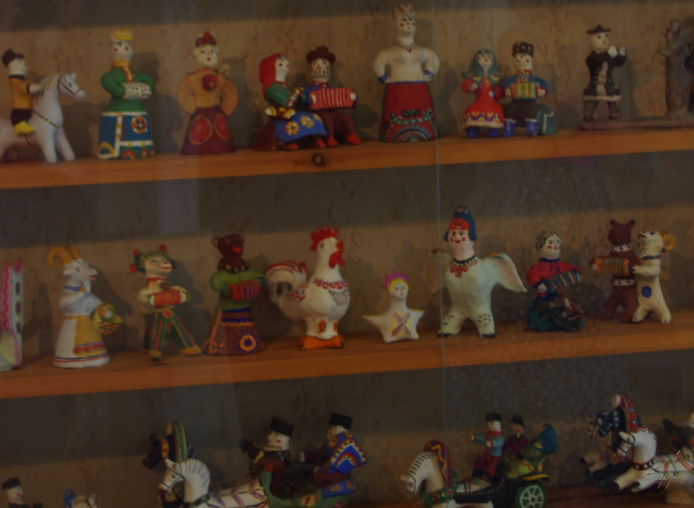 Каргополь, дом-музей  глиняной игрушки Шевелевых