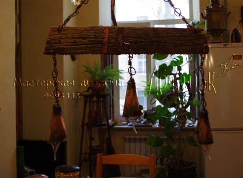 Подвесной свеильник  ручной работы из меди и  старого дерева: Толвоярви