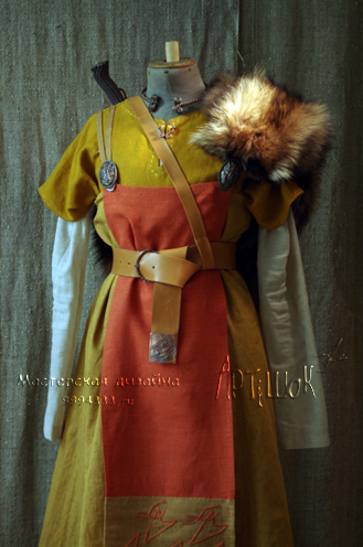 авторская реконструкция  женского исторического   костюма  эпохи викингов  своими руками